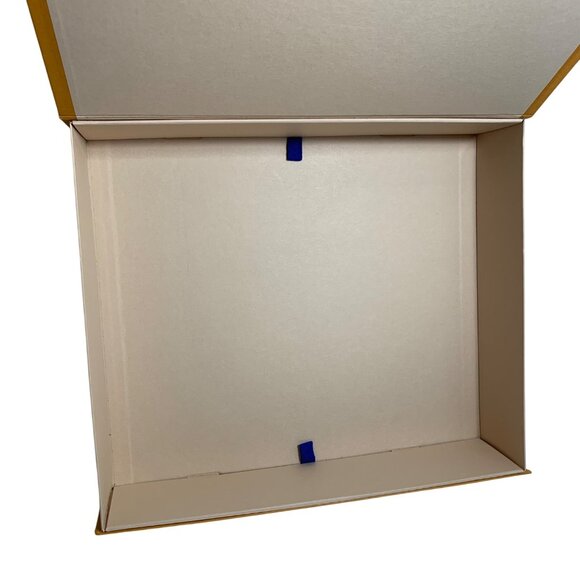 Genuine Louis Vuitton Gift Box Magnetic Closure Medium/Large 14.5" x 12" x 3" - Picture 9 of 9